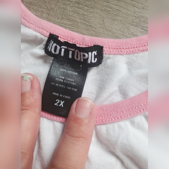 FREE W BUNDLE Hot Topic cropped tank top - Picture 3 of 6
